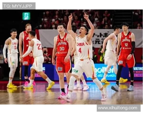 北京男篮与上海男篮激战正酣谁将赢得这场篮球巅峰对决