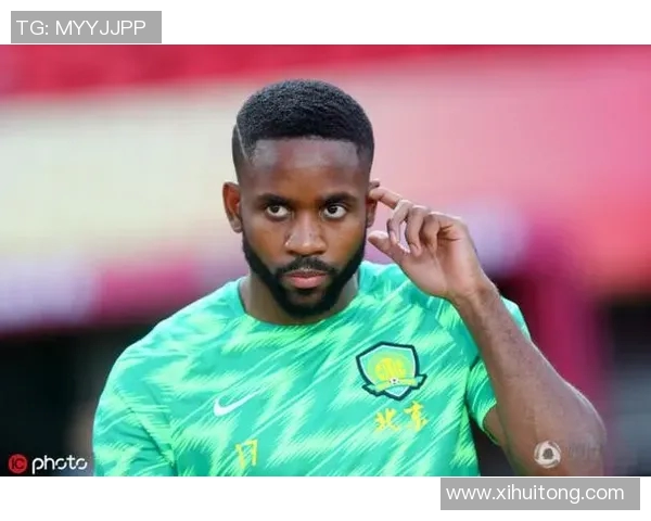 篮球明星施密特的传奇之路与篮球梦想的追逐历程